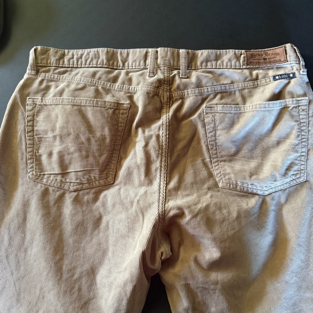 Lucky Brand 361 Vintage Straight Corduroy Pants Mens 40x32 Khaki Beige Cotton - Picture 8 of 12